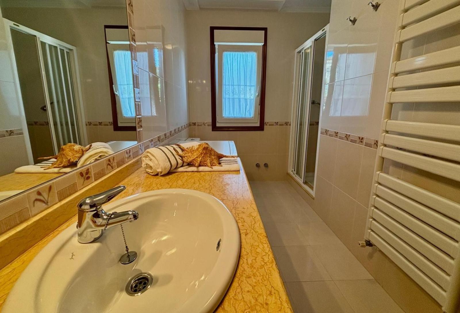 Holibai, Casa Caeiro ,Un Hogar Lejos De Casa, Sabaris, Galicia Apartment ไบโยนา ภายนอก รูปภาพ